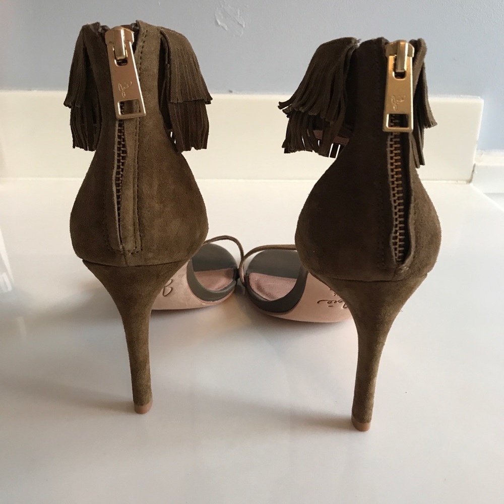 NWOT Joie Alek fringe heel 38.5 - Picture 4 of 7